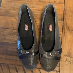 Munro Gray leather flat